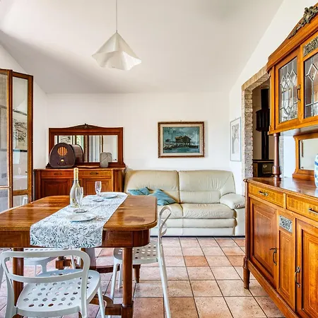 Guesthost - Bright With View Apartamento