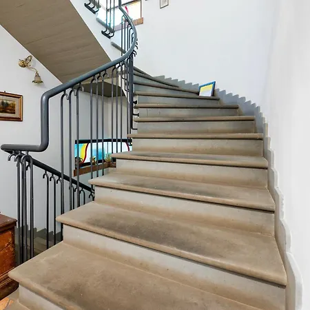 Guesthost - Bright With View Apartamento