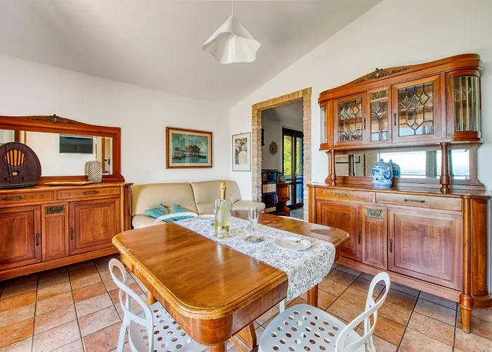 Guesthost - Bright With View * Corciano