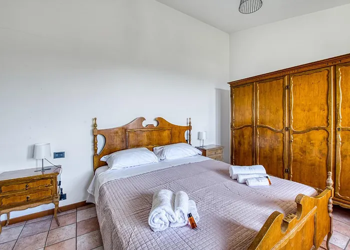 Guesthost - Bright With View コルチャーノ